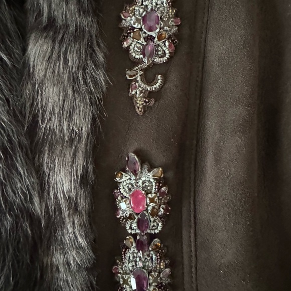 Elie Tahari 100% shearling jacket, dark brown, size M. - Picture 5 of 15